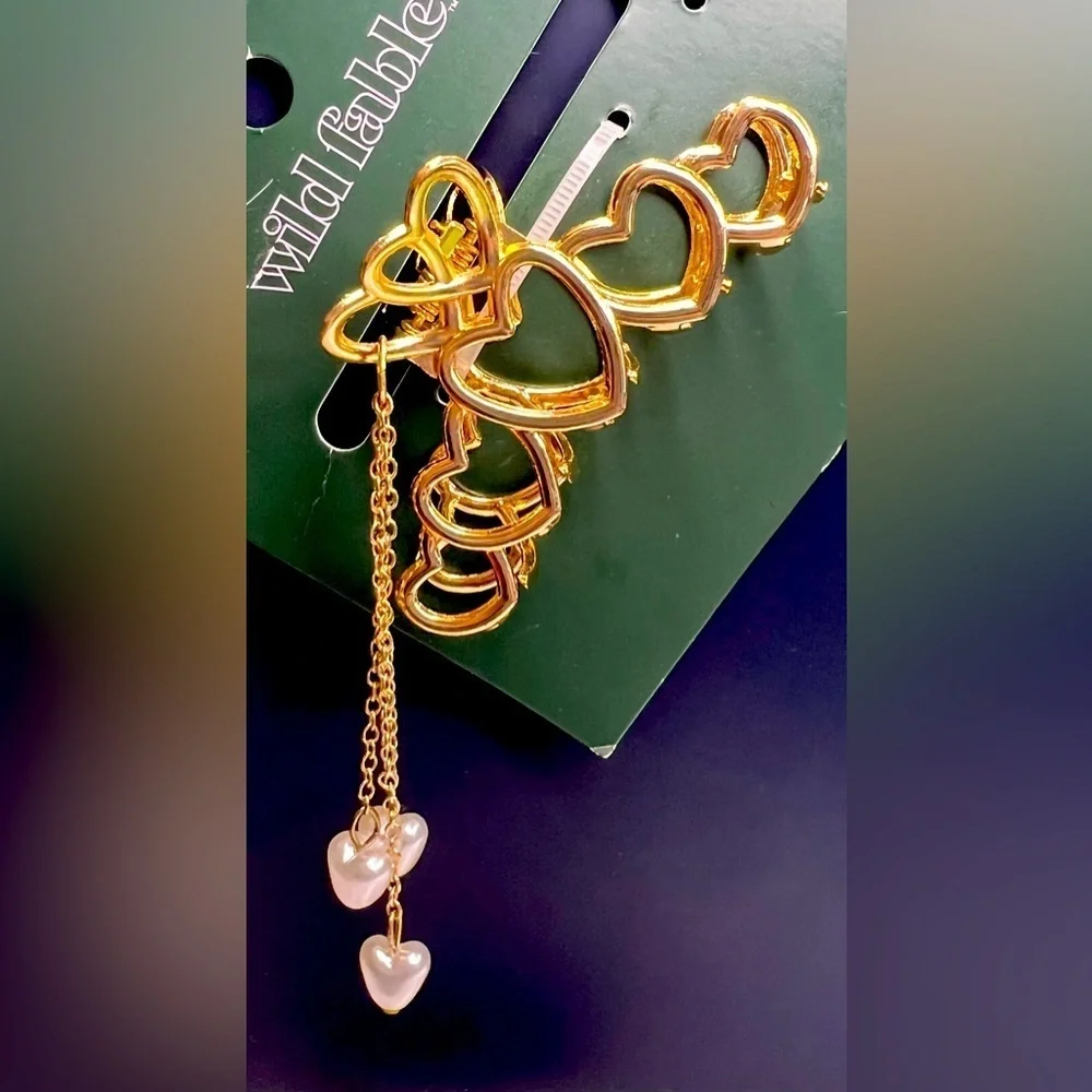 2 Gold Hair Claw Clips with Pearl & Heart Charms – Wild Fable & Forth